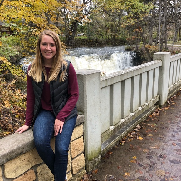 Meet your Posher, Korlyna - Picture 1 of 1